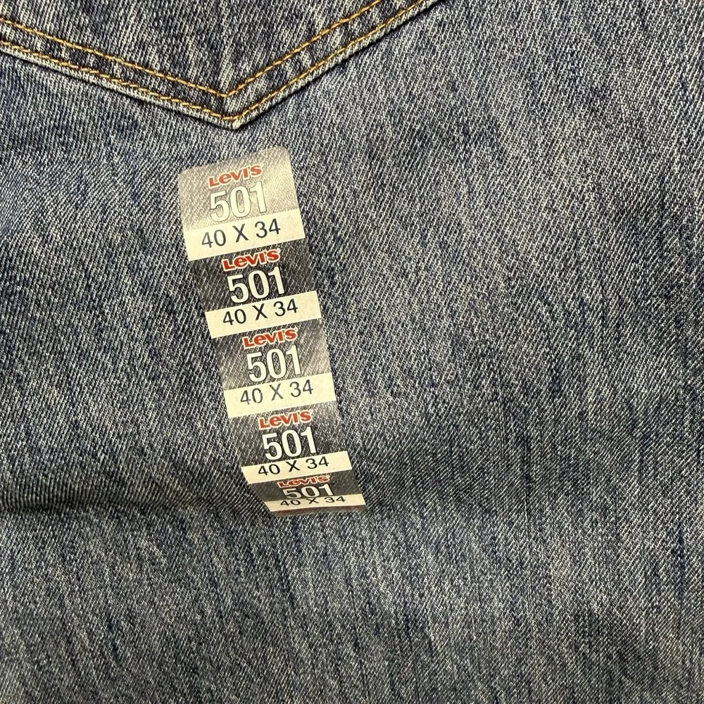 Levi's 501 straight leg button fly jeans men's size 40 40x34